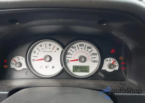 2005 Ford Escape Xlt from USA, damaged, VIN 1FMYU931X5KE09534